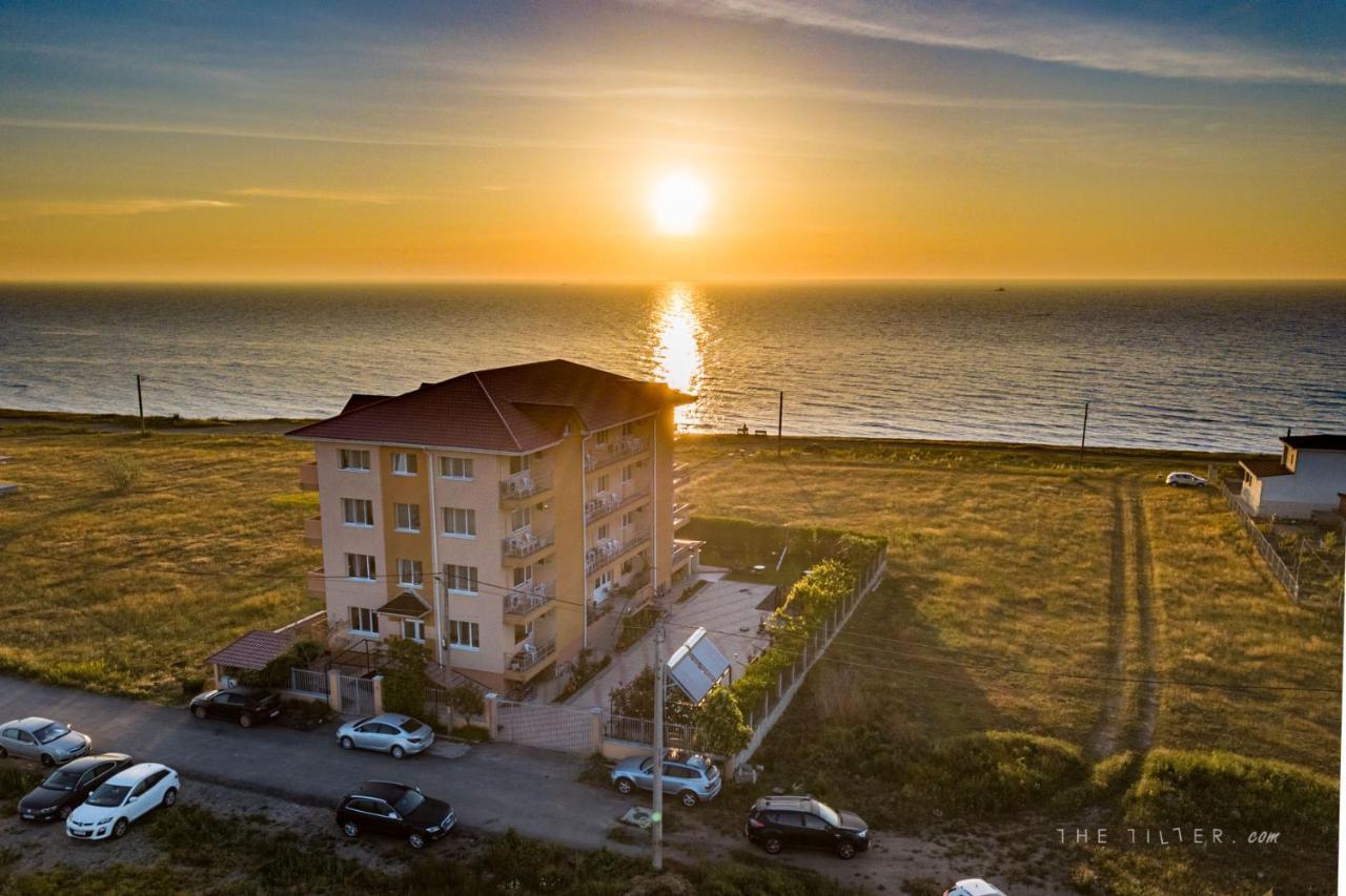 Casa Eden Hotel Costinesti Bagian luar foto