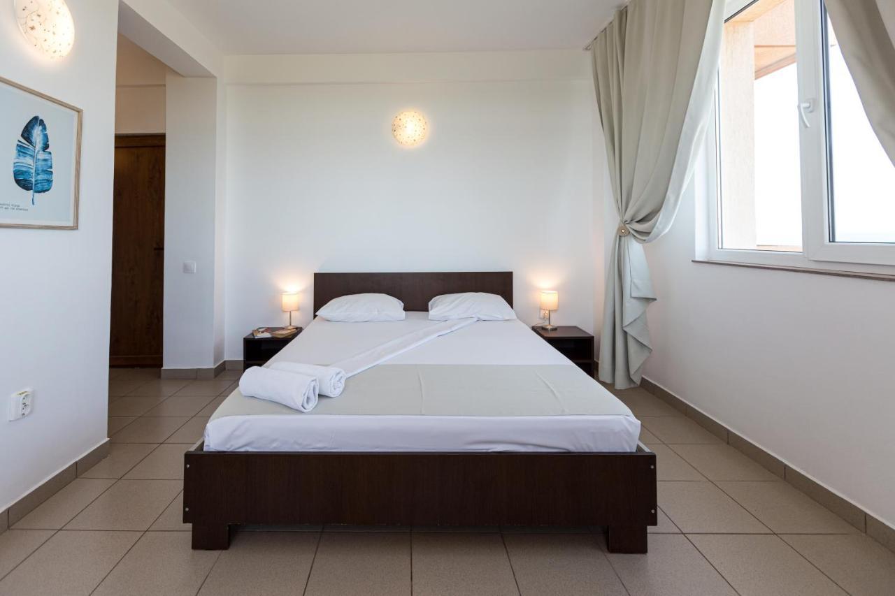 Casa Eden Hotel Costinesti Bagian luar foto