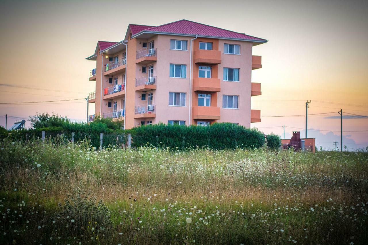 Casa Eden Hotel Costinesti Bagian luar foto