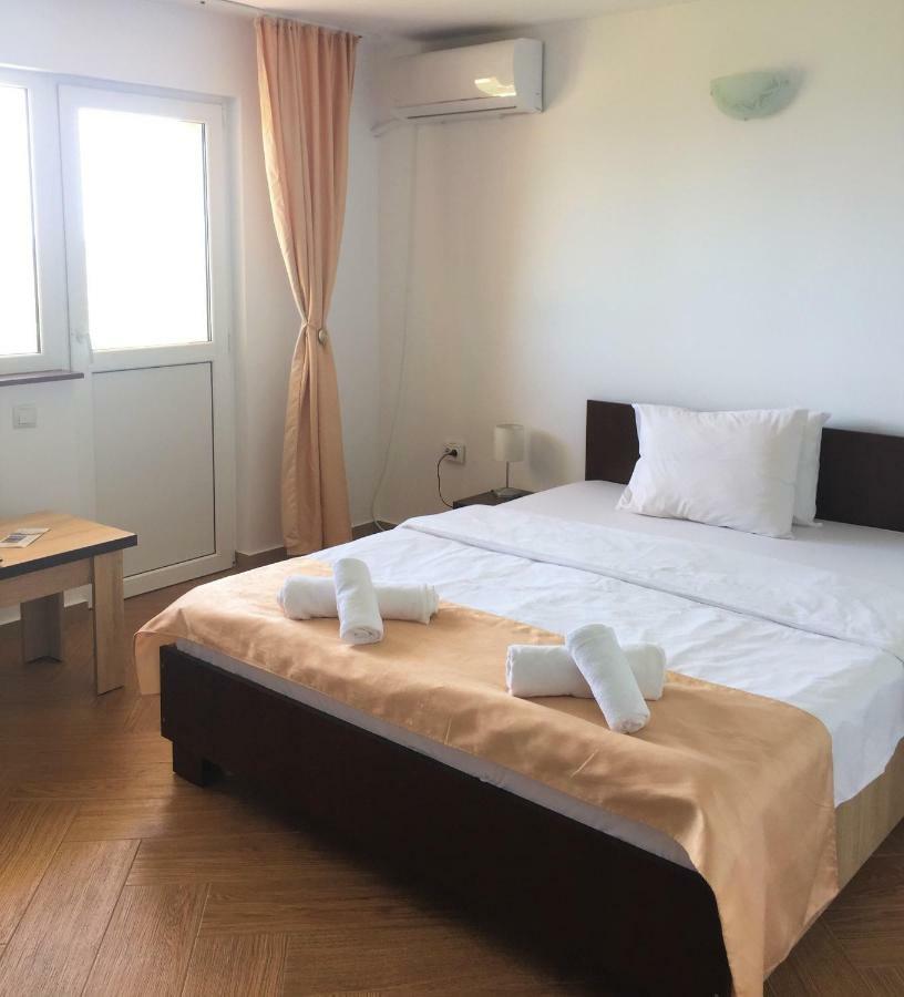 Casa Eden Hotel Costinesti Bagian luar foto